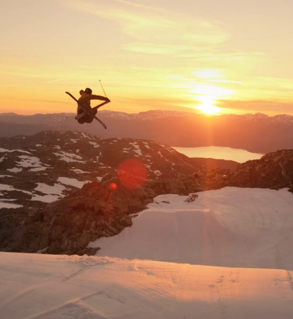 outside_watch's tweet photo. Breathtaking highlights from ski film #Supervention http://t.co/4uaJutSn55 @fieldprod http://t.co/r7m9zKX9cg