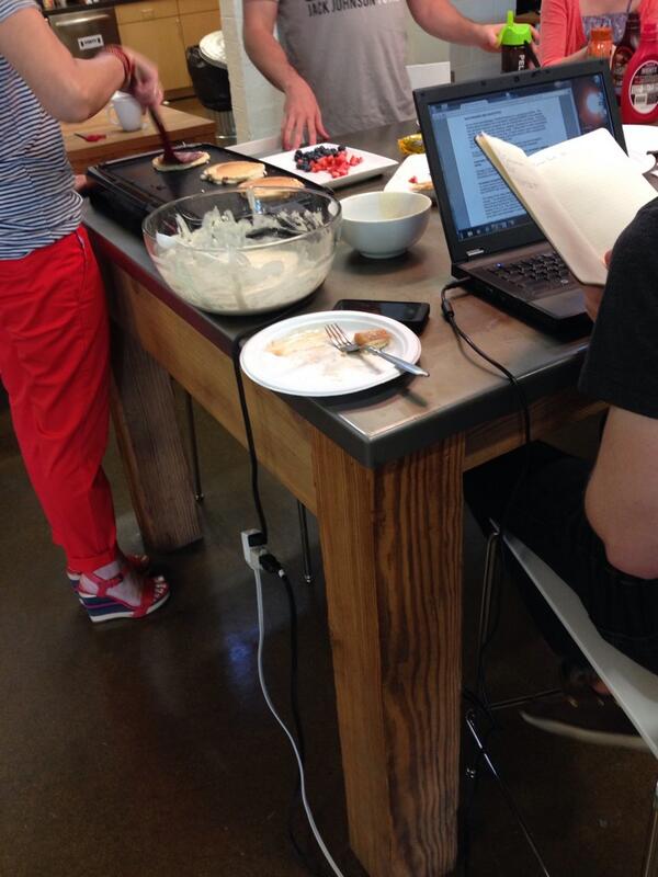 based_zoidberg's tweet image. #internshipupdate it&apos;s pancake Friday. This is a thing here