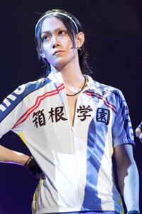 誰も見たことのない舞台 弱虫ペダル 初代東堂 尽八役 玉城裕規 12月17日生まれ 沖縄県出身 この人は あの女優さんにそっくりです わかった人はrt T Co S4cge7ztzy Twitter 誰も見たことのない舞台 弱虫ペダル 初代東堂 尽八役 玉城裕規 12月17日生まれ 沖縄県出身 この人は あの女優さんにそっくりです わかった人はrt T Co S4cge7ztzy Twitter