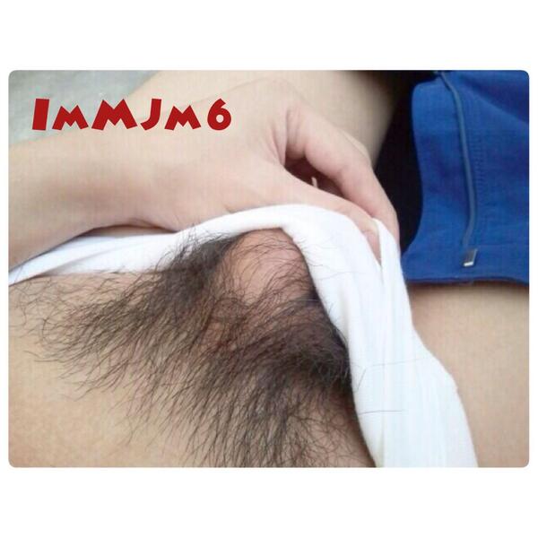 Jm6Mj's tweet photo. ไม่ต้องไป รร อยู่บ้าน ก้อเงื่ยน ทั้งวันน แข็งก้อว่าว แตกก้อว่าวใหม่ 555 สไตล์คนขี้เงื่ยน http://t.co/1o0iECtnMY