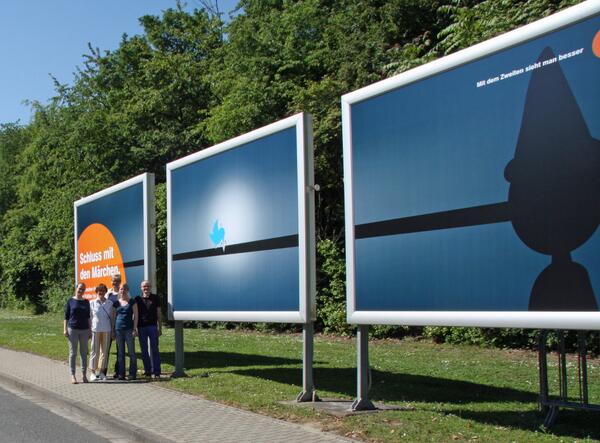 Märchen aufgedeckt - jetzt ist Schluss. Das #ZDFcheck-Team dankt allen Usern und wünscht eine spannende Europawahl!