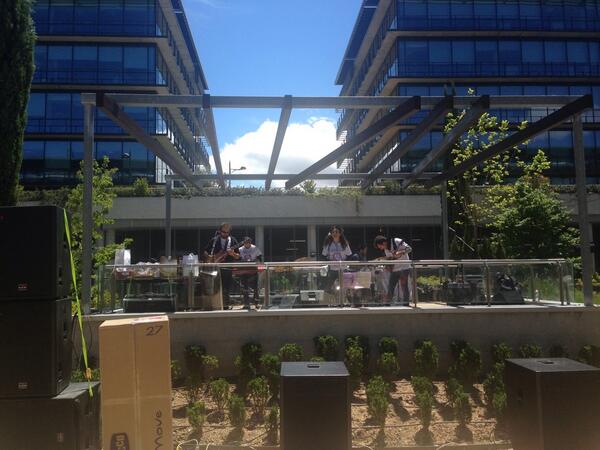 Concierto benefico ZenithOptimedia España!! <a href="/ZenithESP/">Zenith España</a> @OptimediaSpain