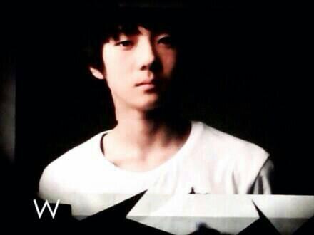 sssseulbear's tweet photo. #LOSTPLANETinSEOUL they were showing members' old photo and this was Sehun's ♥…♥ so handsome ♡♡ (cr:W_darling) http://t.co/d3M67xqwlQ