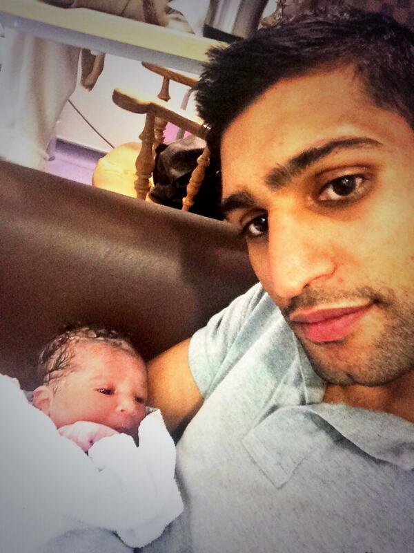 queennadz786's tweet photo. “@AmirKingKhan: Mine and @FaryalxMakhdoom New born baby LAMYSA. Born on 23rd May 2014 at 4:05am #Blessed http://t.co/StXZgl0U9e”2 cute