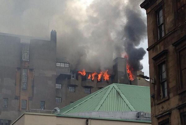 TheScotsman's tweet image. Firefighters tackling huge blaze at Glasgow School of Art's Mackintosh building: bit.ly/1tsTL5u