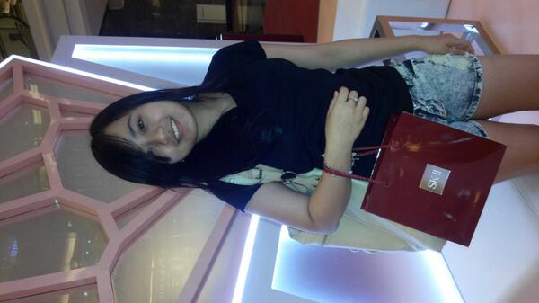 FennyWillar's tweet photo. #crystalbeauty @SKII_ID http://t.co/wbmcsVqEhq