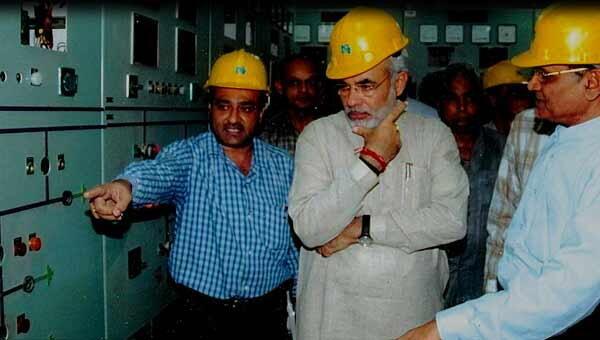 VgDaula's tweet image. "@manojsirsa: PM Designate @narendramodi Ji #RiseOfIndia #ModiTakesCharge #AlwaysInAction http://t.co/oaSS7xtYtA"