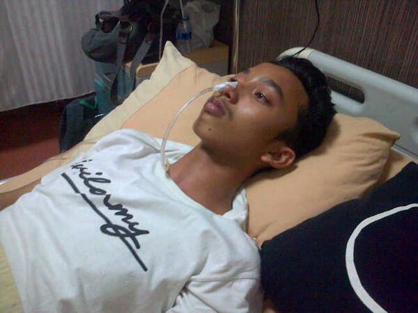 Kawann minta doanya buat brader kita yg satu ini ya:( semoga diberi kesembuhan biar bisa nongkrong bareng lg amin({})