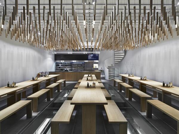 MANO MAG 18# sayısında, Alataş Architecture imzalı tasarımıyla öne çıkan Dardenia Fish &amp; Sushi var! @DardeniaFish