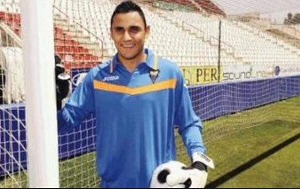 NavasKeylor's tweet photo. @AlbaceteBPSAD muchos éxitos para mañana a los jugadores y a la afición, todos los sueños se cumplen...Pura Vida http://t.co/ysQ4iJLXP5