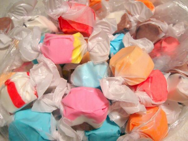 edakuda's tweet photo. 23 МАЯ День жевательных конфет (Taffy) / Taffy Day http://t.co/oIqn0wzAAz http://t.co/17uBefrGxG