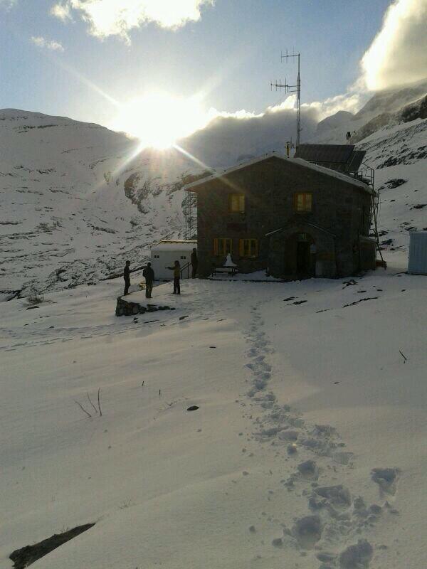 Aquí ha vuelto el invierno... 18 cm de nieve reciente, y a ver lo que trae el fin de semana...