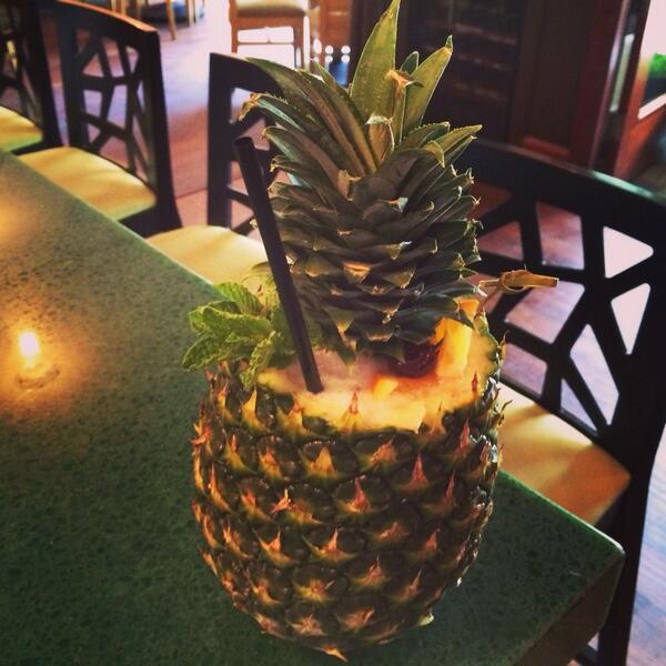 WellDrunk's tweet photo. kiwi pina coladas anyone? http://t.co/nE2YlRM184