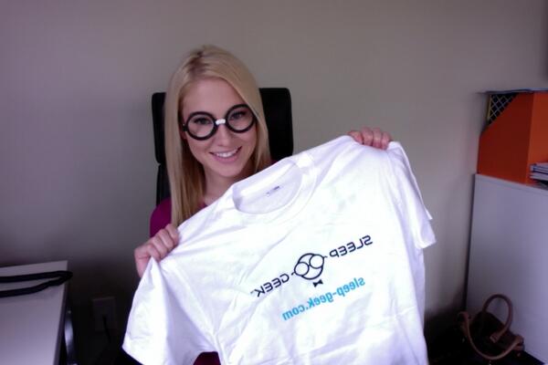 Elana_Stone's tweet photo. Thanks for the awesome @SleepGeekGame swag @markkinsley! I think I really #bedsmart now;) http://t.co/Dc2w7FknS0