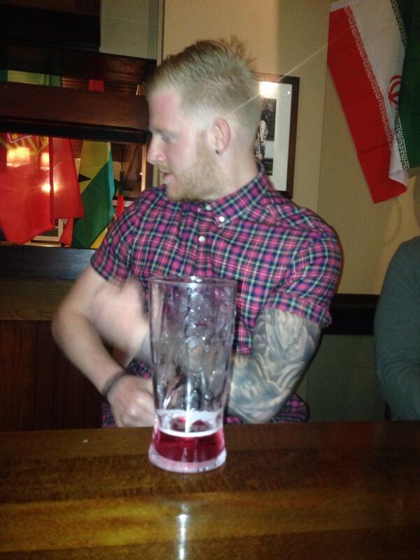 Never one to let the team down <a href="/daney_mace/">Dane Mason</a> #worstdressedaward #brokebackmountain