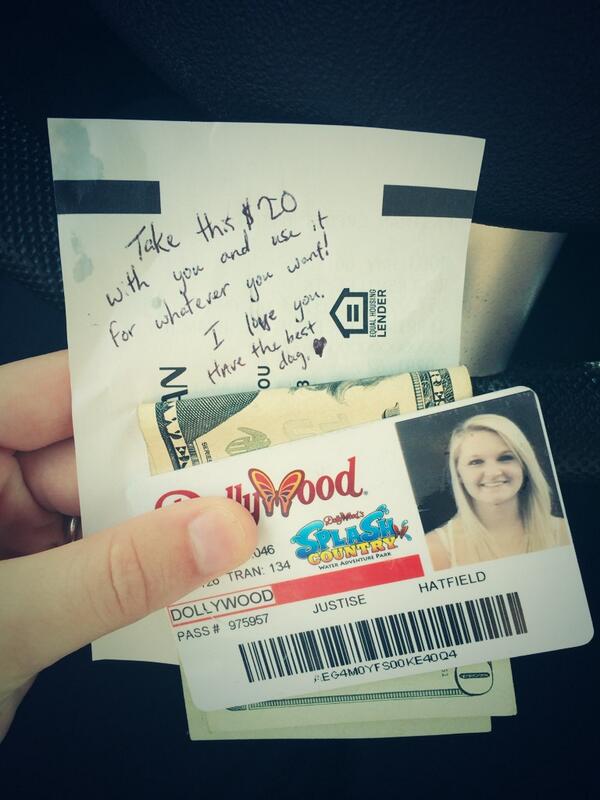 justise_petty's tweet image. Best boyfriend award goes to MINE. #spolied 👑