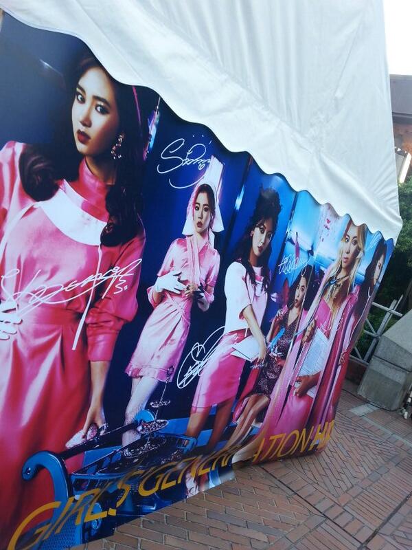 TWIwamotsu's tweet photo. ソシコンわず♡
生ソシ降臨ww
席遠いとか全く感じへんかった！
テテとシカ様以外は目あった♡
ユナとは明らかに5秒以上目あったなww
クレーンで近くに来た時、美しすぎてぶっ倒れそうになったw
ソシ最強やな♡
大切な思い出をありがとう！ http://t.co/oPoOPj4k1q