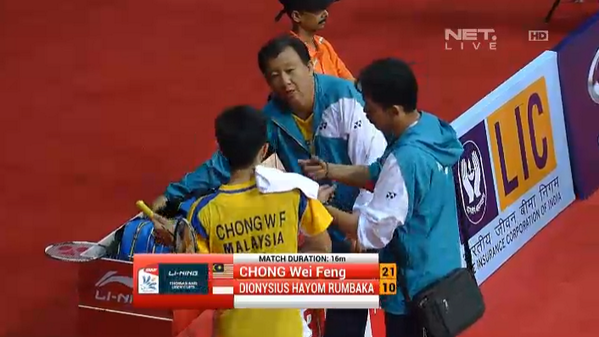 netmedia_info's tweet photo. Set pertama pertandingan Rumbaka vs Chong 10-21 #NETThomasCup http://t.co/CuCL43UsSi