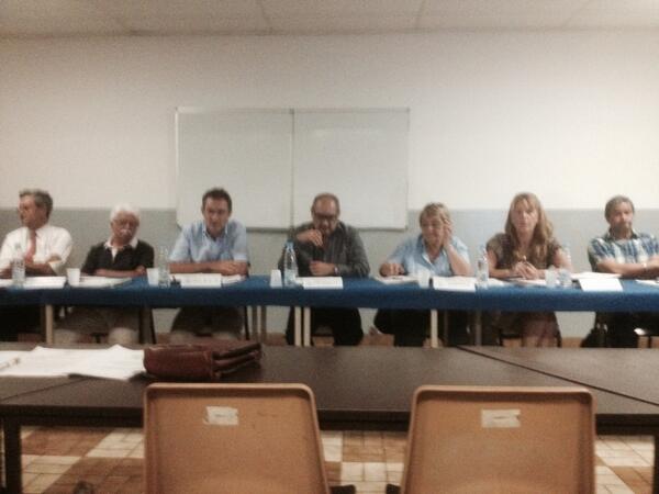 unssreunion's tweet photo. L'UNSS Réunion à l'AG du CROS à Saint  Denis... http://t.co/AdEuSA7eAP