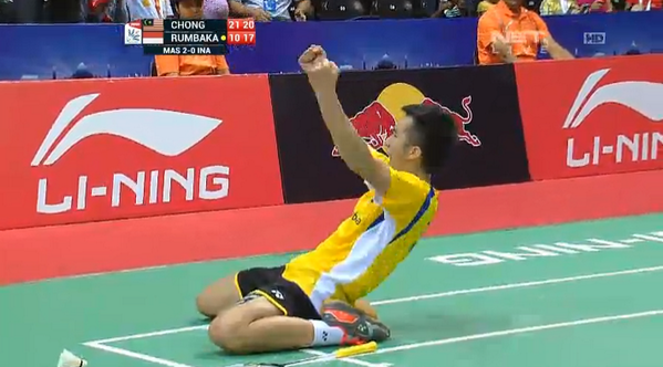netmedia_info's tweet photo. Thomas Cup Rumbaka vs Chong 10-21/ 17-21 #NETThomasCup . Terima kasih Rumbaka atas perjuangan kerasmu. http://t.co/unQS04zC8O