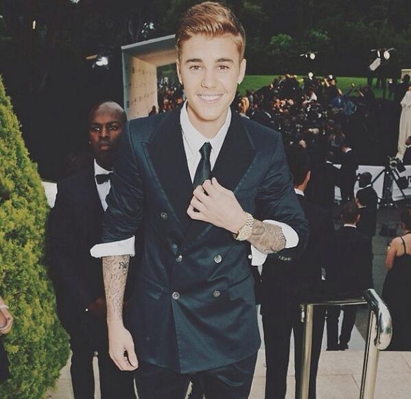 biebervivacious tweet picture