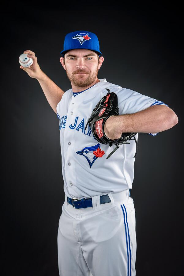 BlueJays's tweet photo. Aussie Liam Hendriks takes the mound tonight for his @BlueJays debut. Give a RT to wish him luck! #whiff http://t.co/jkvdqDbJv0