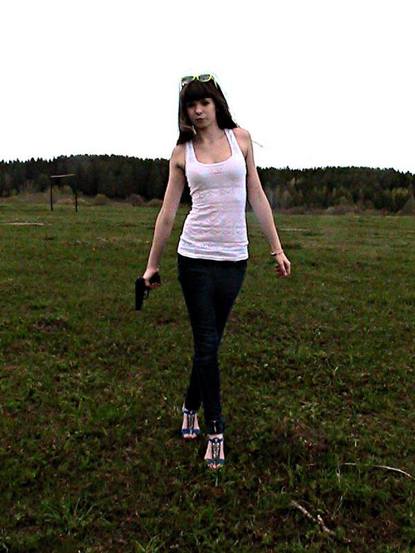 Nafftyusha's tweet photo. решили выехать на природу и пострелять http://t.co/vGtALmVERD