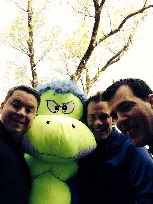 yelkcubj's tweet image. Monkey selfie. @l0nmower @dduede #vseconf #hellobrocade beautiful day in MN... Finally