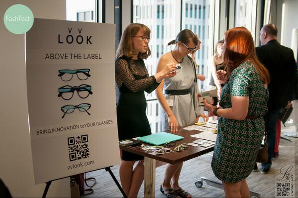 FashTechSF's tweet image. @VVLOOK founders demoing their accessorizes for glasses. #fashtechsf #Fashtech