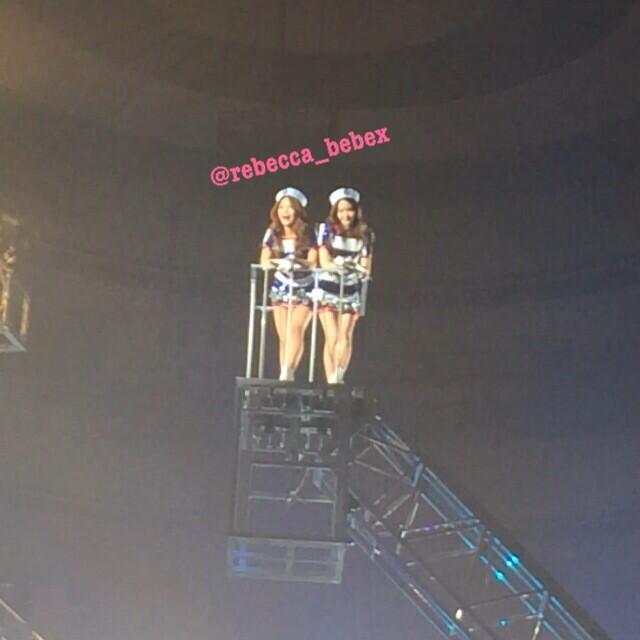 BoVcMUGIQAArCq_.jpg:large