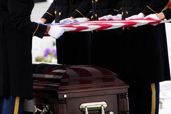 USArmy's tweet photo. We celebrate freedom, but we remember the cost: http://t.co/kohWfKkLb7. 
#MemorialDay http://t.co/VFsnvxQmPZ