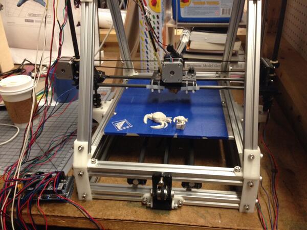 RISDGradID's tweet photo. Who needs a MakerBot when you can have @mariyasitnova make you a 3D printer. #maker #tinkerer http://t.co/s6evXDgSjt