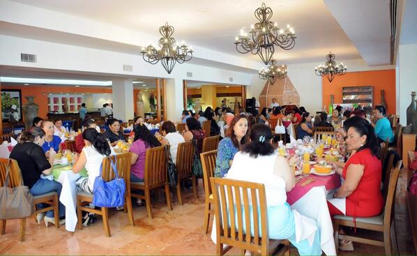 Las mamás del #EquipoSEyC de la Zona Norte en su celebración. Gracias por su compromiso y ejemplo!