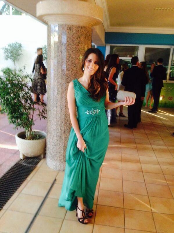 P_Lopez92's tweet photo. La mas guapa!!!(L) @sonialp94 http://t.co/6fhh4kMJOC