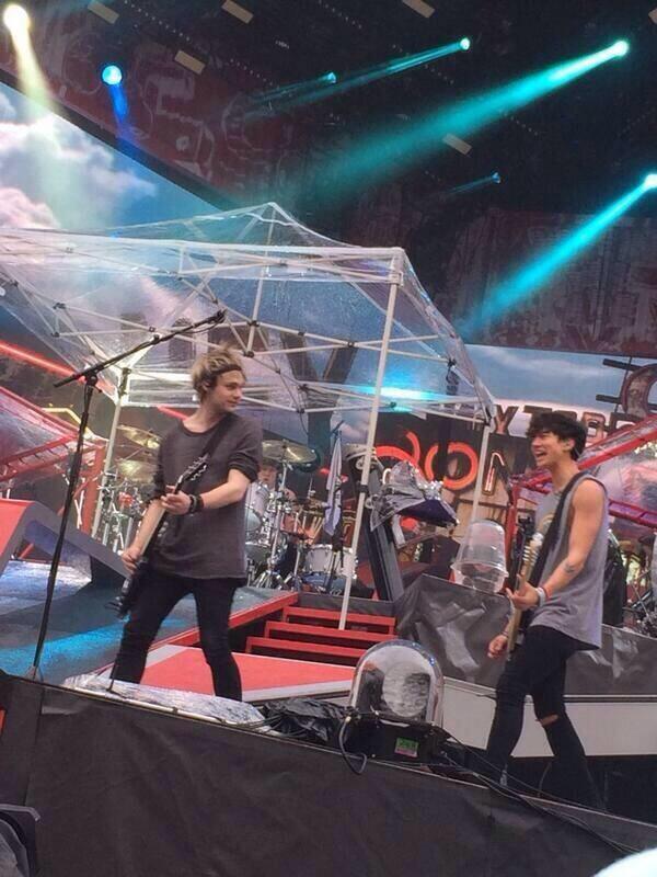 Michael and Calum from 5sos onstage at Croke Park tonight