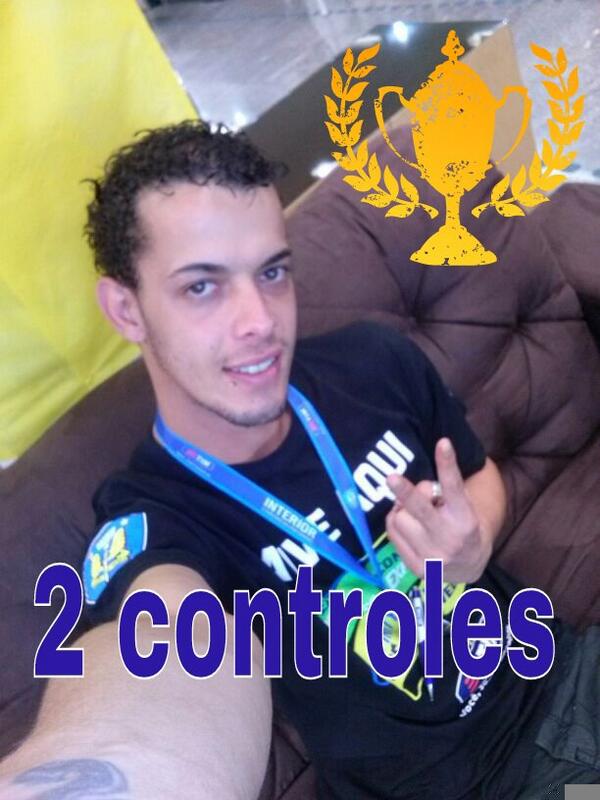 aapcastelli's tweet photo. Paraaabens @WooFlavio @daffinitaiene @laraatiim @valeria_DAM  Show demais @ThiereThiere @Pillmann_TSPI @AnaMarquesGV http://t.co/TfrwcmTpWC