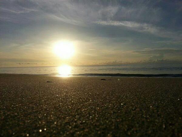 dbodinus's tweet image. We need to keep all things plastic out of our oceans! Please do your part!!