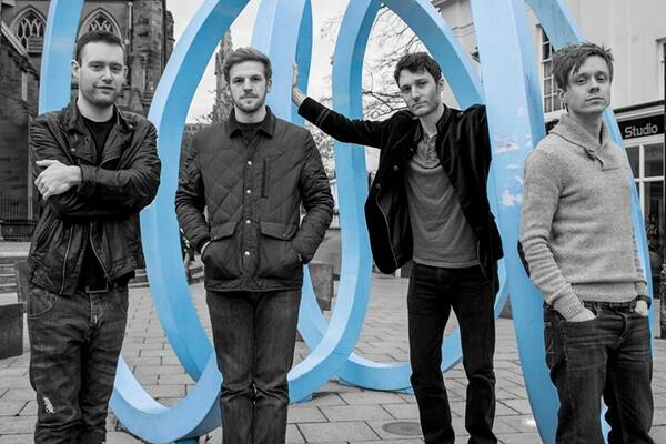 Plug & Amp tweet media