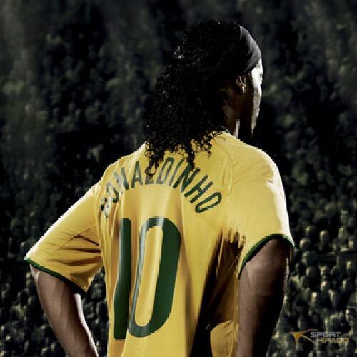 MotivacionesF's tweet photo. "Yo nací siendo nadie, y nadie será como yo" - Ronaldinho. http://t.co/dslPmTi2LZ