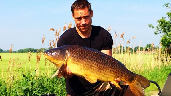 benbreakwell's tweet photo. Abbey lakes common just after spawning http://t.co/MrSD8yPbje