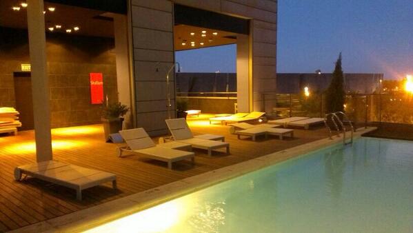 Mathilde_bcna's tweet image. Noche de #seminarioweekendesk