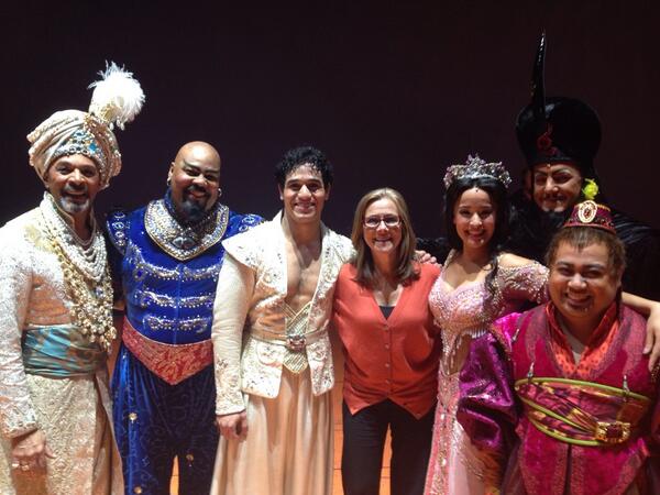 AngelaLaGreca's tweet photo. Went to @aladdin with @meredithvieira with @MVShowProducers -- a magical carpet ride! http://t.co/XnZFuKIhVk