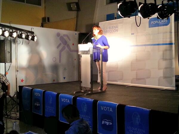 Isabel Borrego: "el PSOE abandonó el gobierno por cobardía, porque no sabían gestionar. No dejéis que vuelvan"