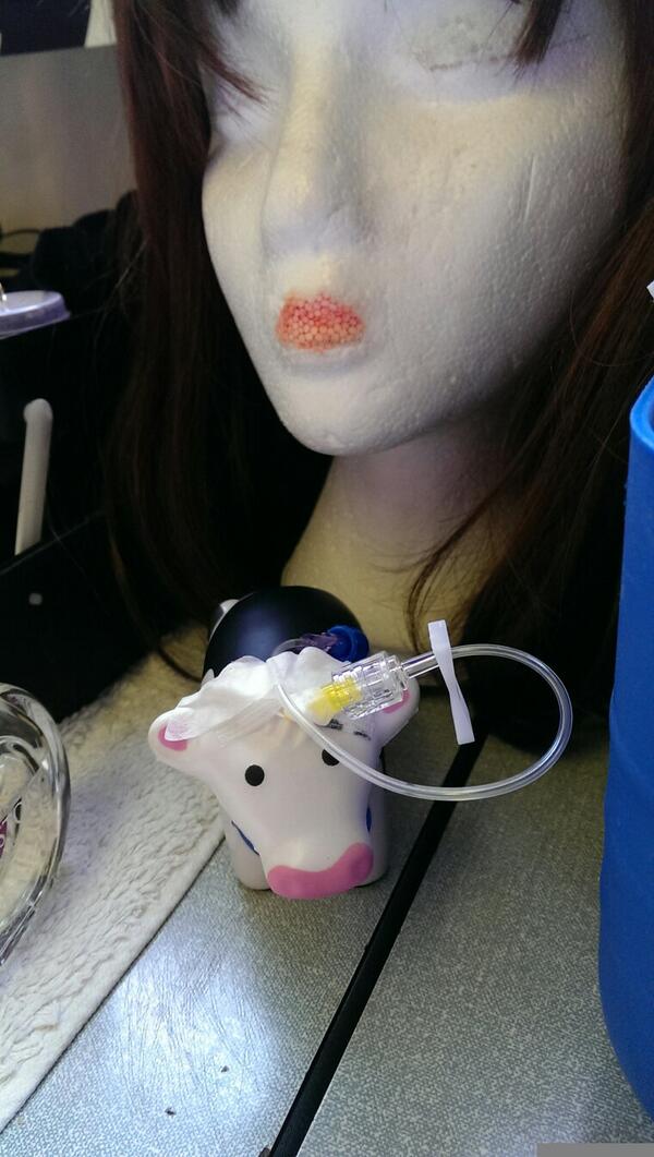 NephrologyCow's tweet photo. Hanging out with the cast. http://t.co/ftv6l9kRfa