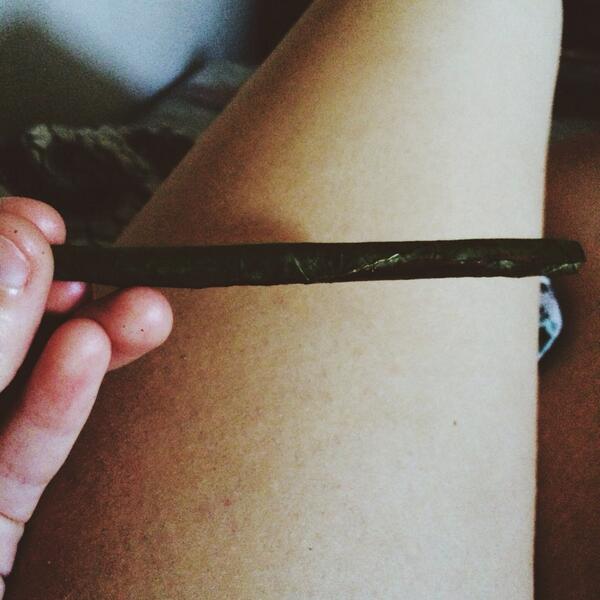 hkai2495's tweet photo. I'm the best girlfriend everrr. 🍃🍃😍 http://t.co/Jx5BDTlj1E