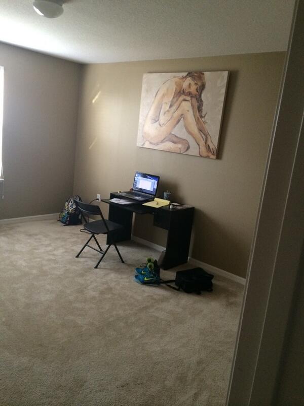 WORDTHLESS's tweet image. Beginning of the office #gettingmine