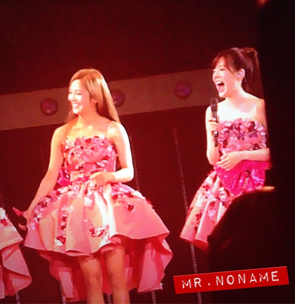 BoX0dYKIYAA-GDl.jpg:large