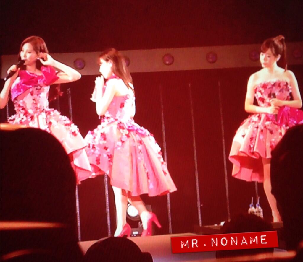 BoX0vduIUAAlAh5.jpg:large