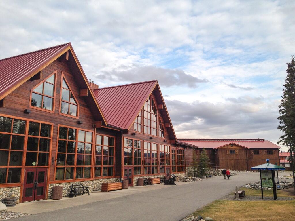 BoX2ajECYAETQ9_.jpg:large