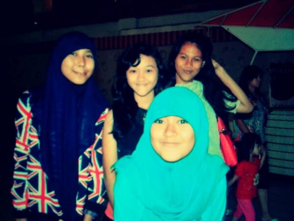 dhea_starkids's tweet photo. http://t.co/CUUSPob2yA